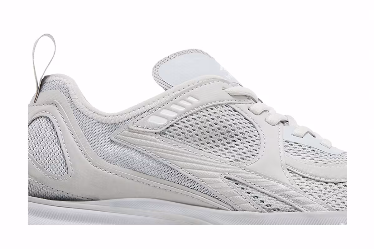 Balenciaga Circuit Sneaker Worn-Out - Light Grey, view 3