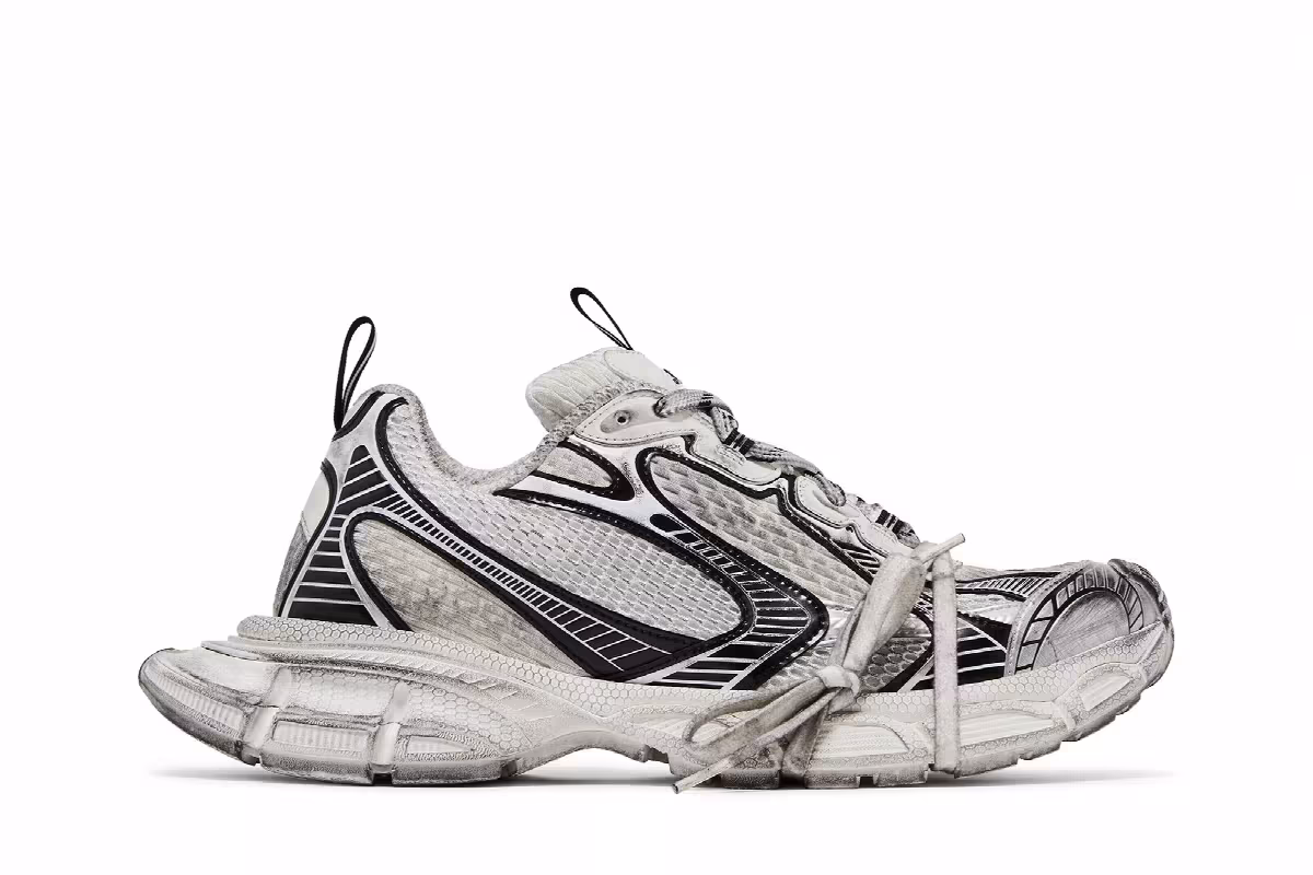 Balenciaga 3XL Sneaker Worn-Out - White Black, view 2