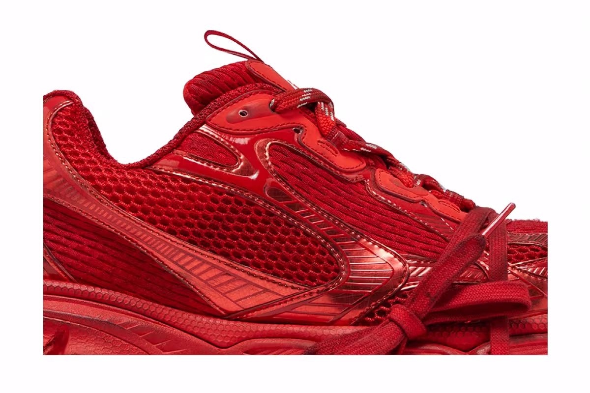 Balenciaga 3XL Sneaker Worn-Out - Red, view 3