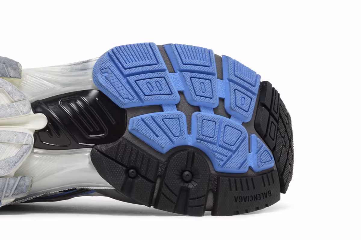 Balenciaga Runner Sneaker Worn-Out - Blue Grey, view 6