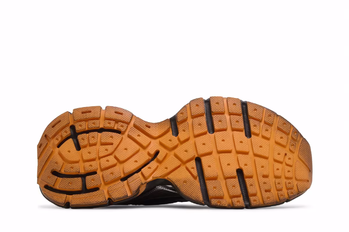 Balenciaga 3XL Sneaker Worn-Out - Black Orange, view 5