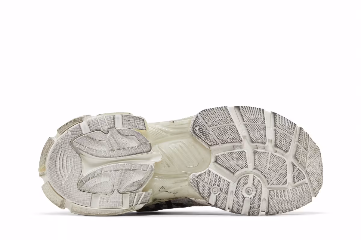 Balenciaga Women's Runner Sneaker Graffiti - White Black, view 5