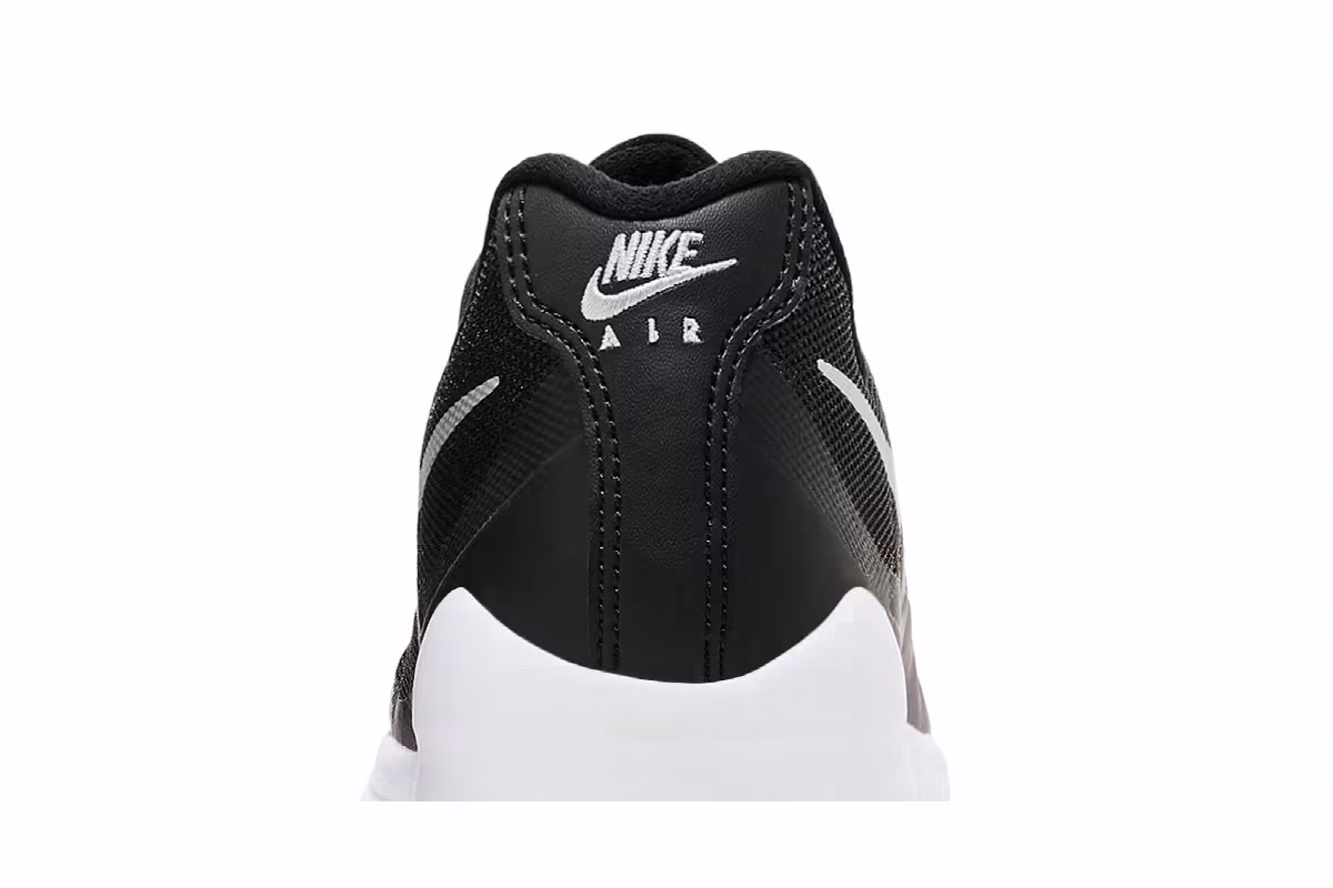 Nike Women's Air Max Invigor Black Metallic Silver, view 8