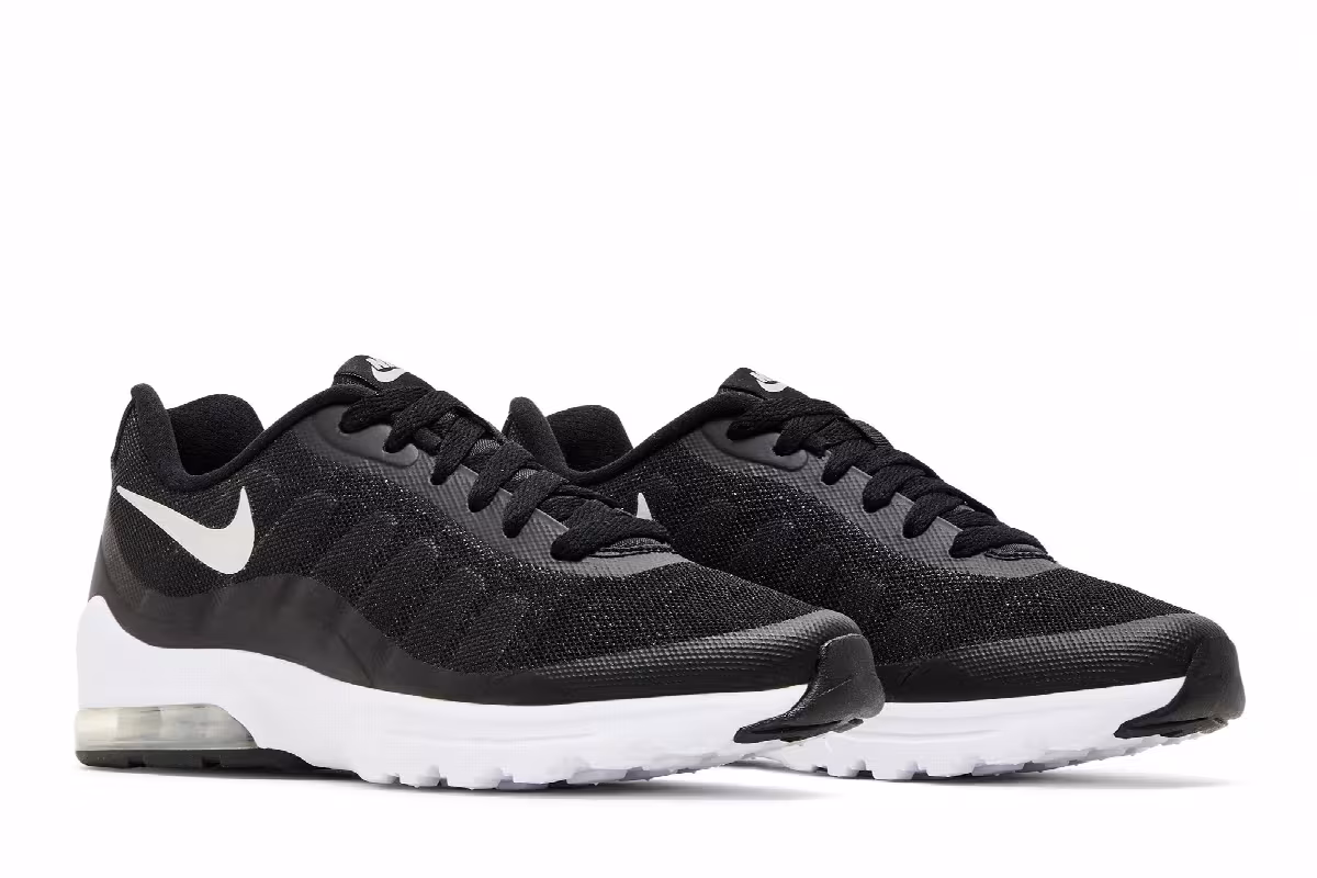 Nike Women's Air Max Invigor Black Metallic Silver, view 9