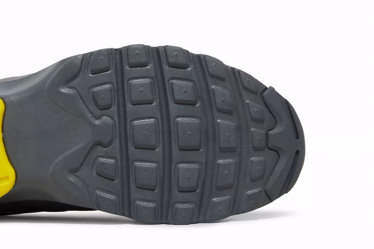 Nike Air Max Invigor Smoke Grey Opti Yellow, view 6