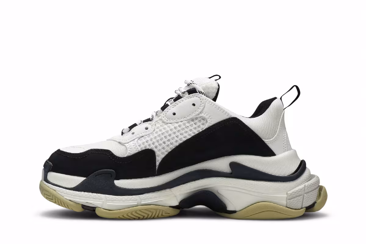 Balenciaga Triple S Sneaker White Black, view 4