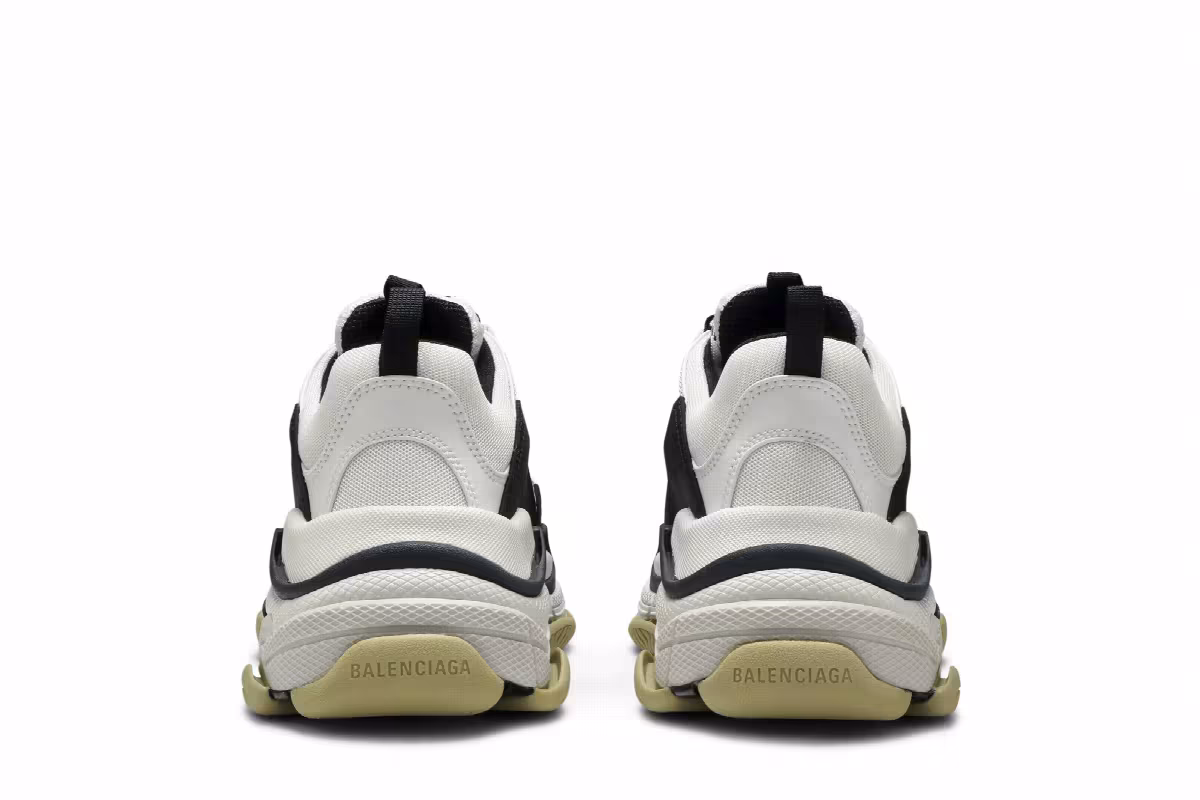 Balenciaga Triple S Sneaker White Black, view 7