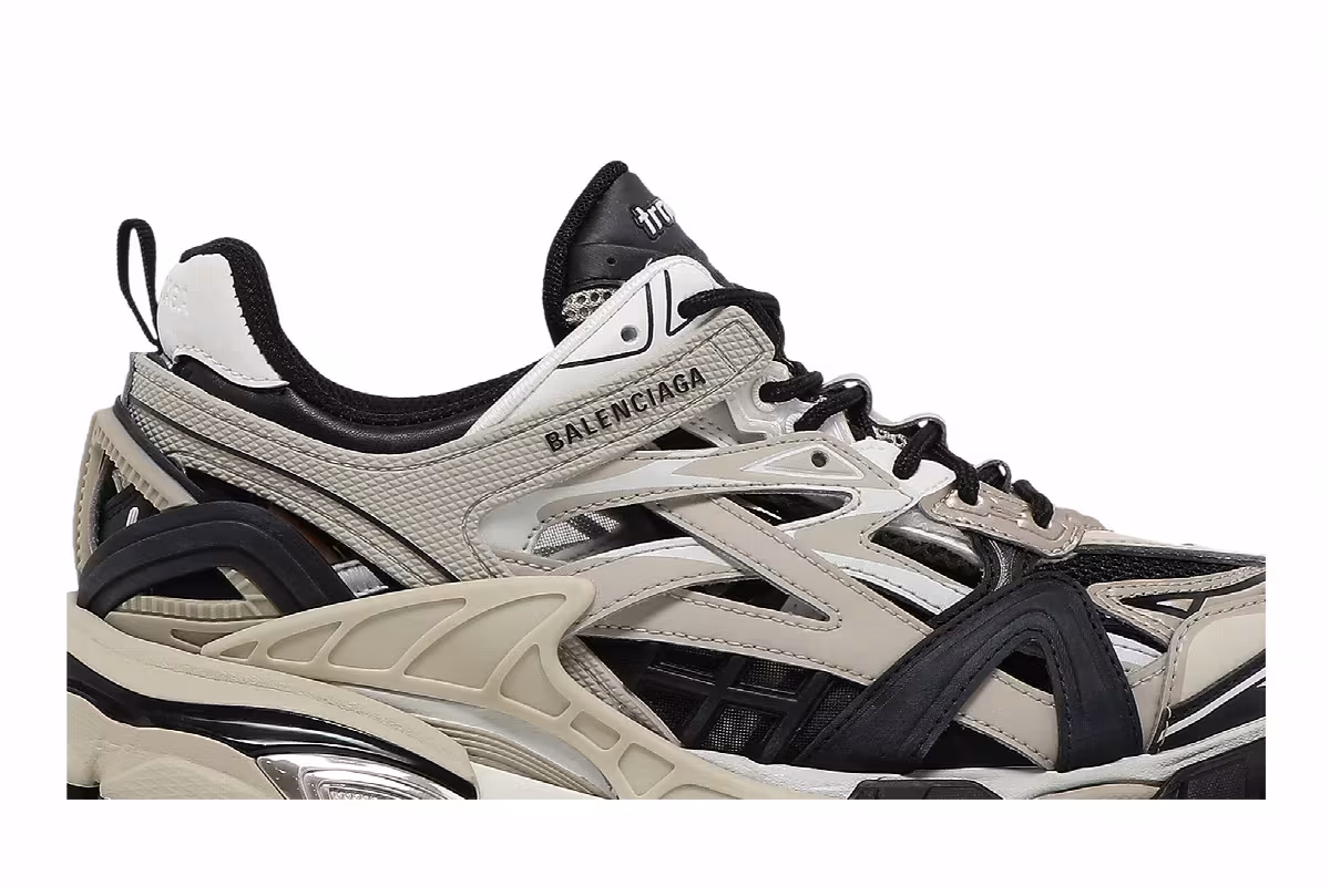 Balenciaga Track.2 Sneaker Beige Black, view 3
