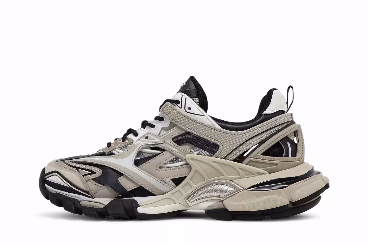 Balenciaga Track.2 Sneaker Beige Black, view 4