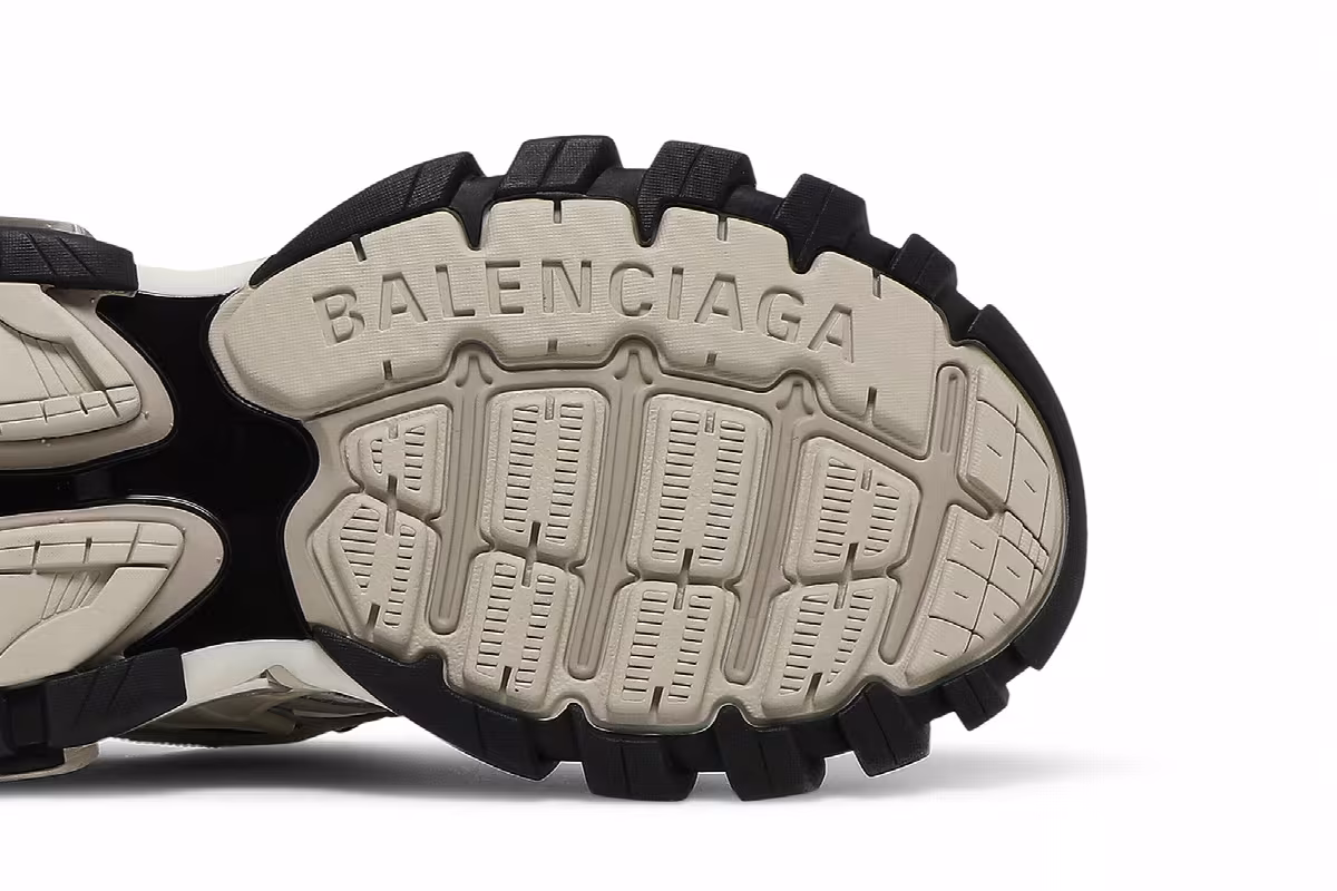 Balenciaga Track.2 Sneaker Beige Black, view 6