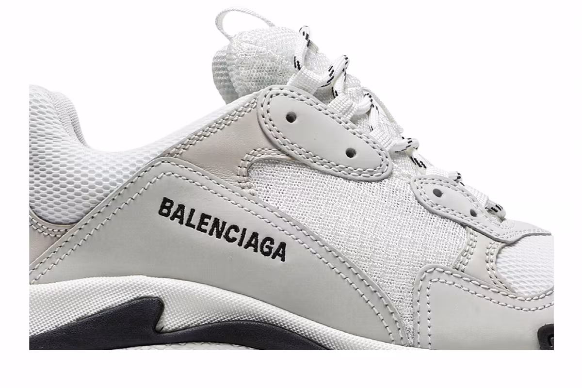 Balenciaga Triple S Sneaker White Black Red, view 3