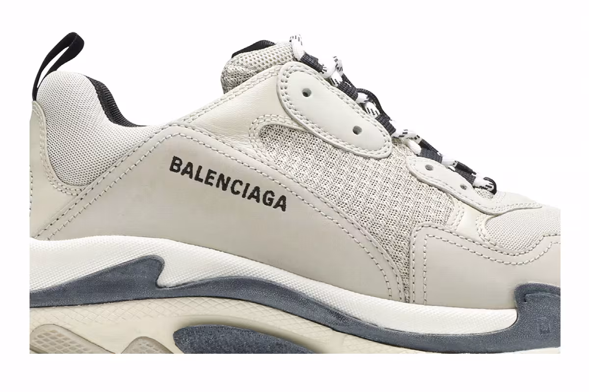 Balenciaga Triple S Sneaker Vanille, view 3