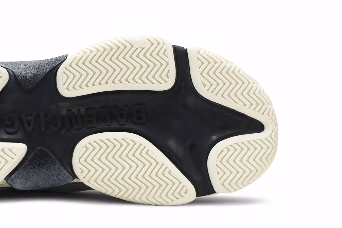 Balenciaga Triple S Sneaker Vanille, view 6