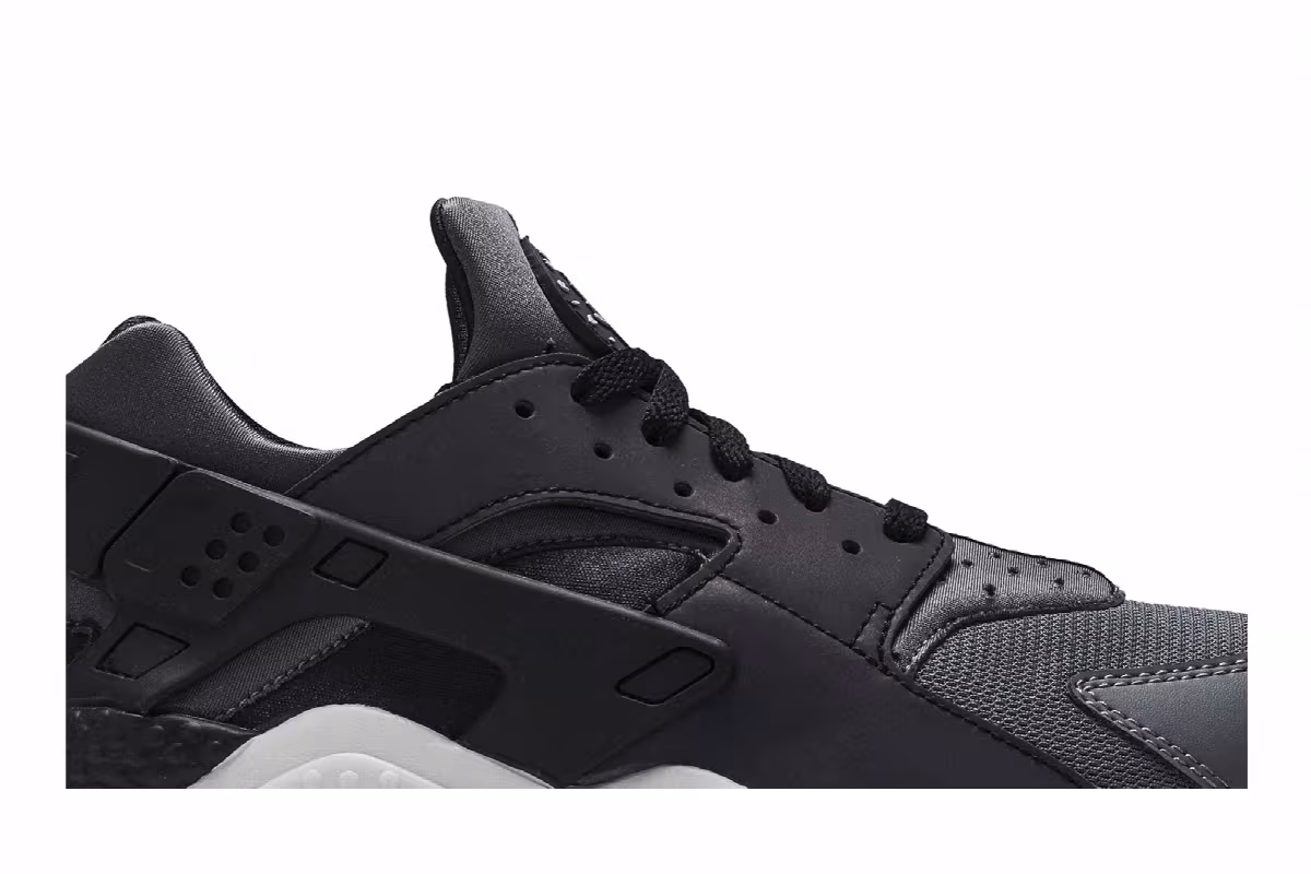 Nike Air Huarache Premium Dark Grey Black, view 3