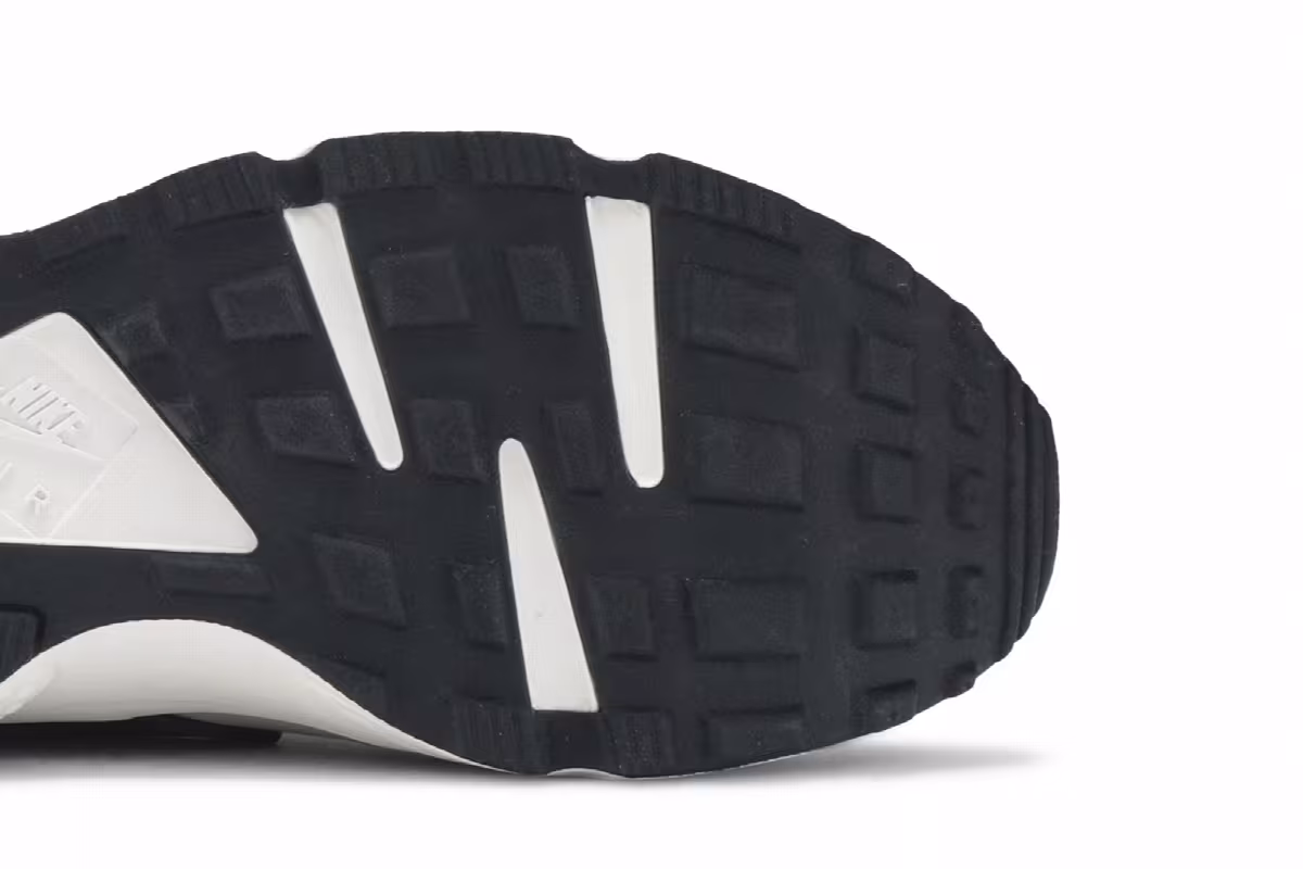 Nike Air Huarache Persian Violet, view 6