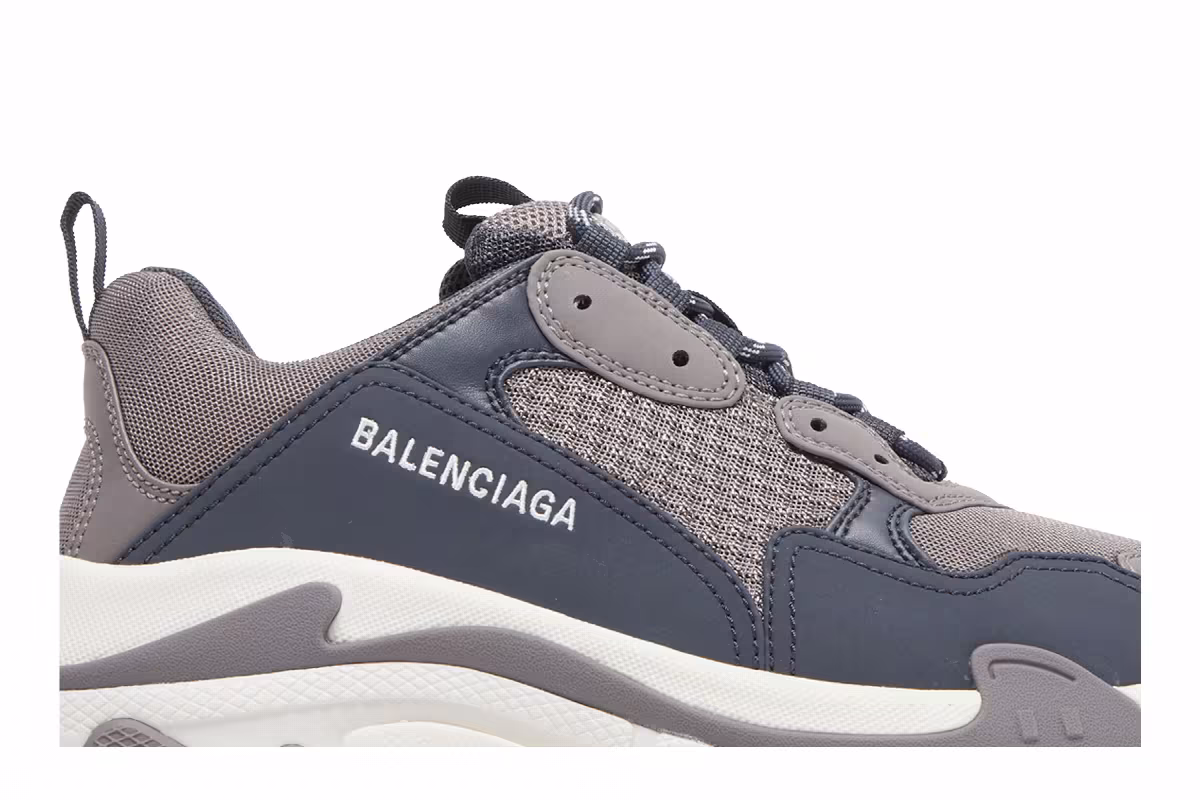 Balenciaga Triple S Sneaker Grey, view 3