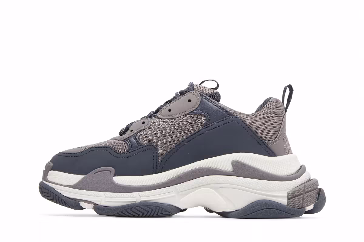 Balenciaga Triple S Sneaker Grey, view 4