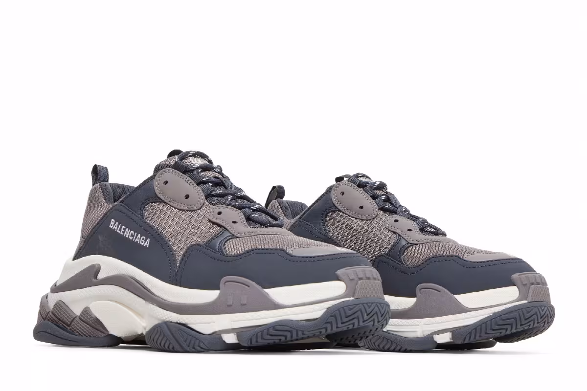 Balenciaga Triple S Sneaker Grey, view 9
