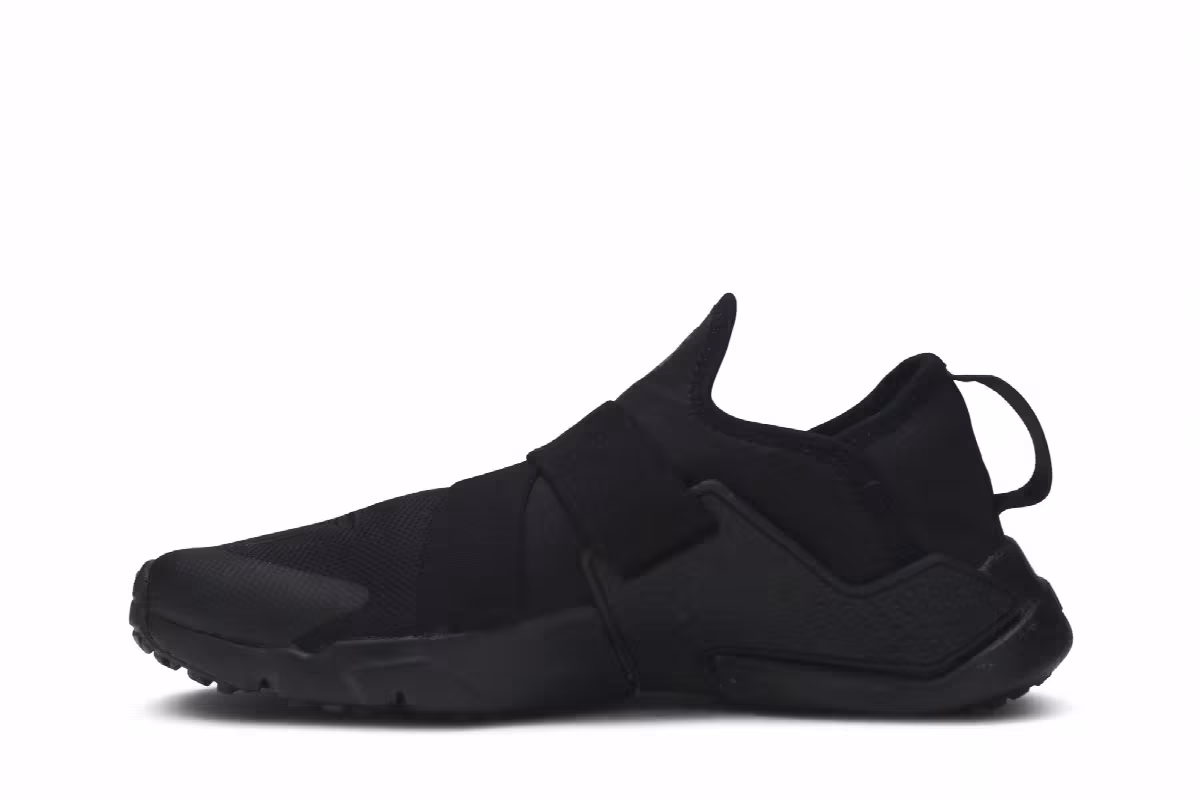 Nike Huarache Extreme GS Triple Black, view 4