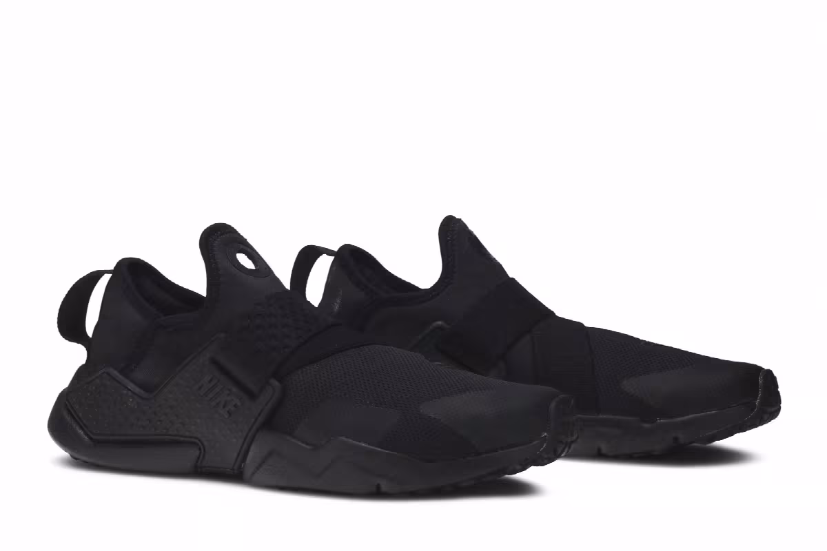 Nike Huarache Extreme GS Triple Black, view 9