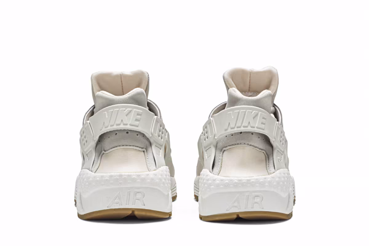 Nike Women's Air Huarache Run Desert Sand, view 7