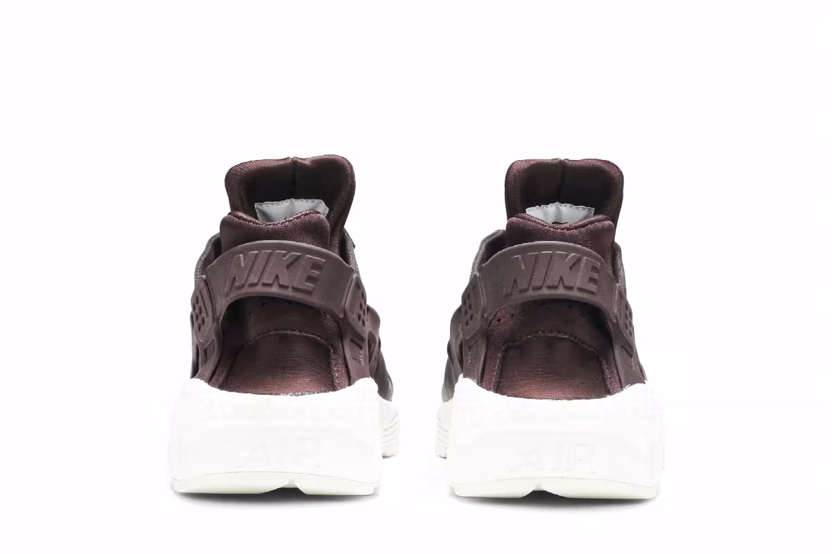 Nike Women's Air Huarache Run Metallic Mahogany, view 7