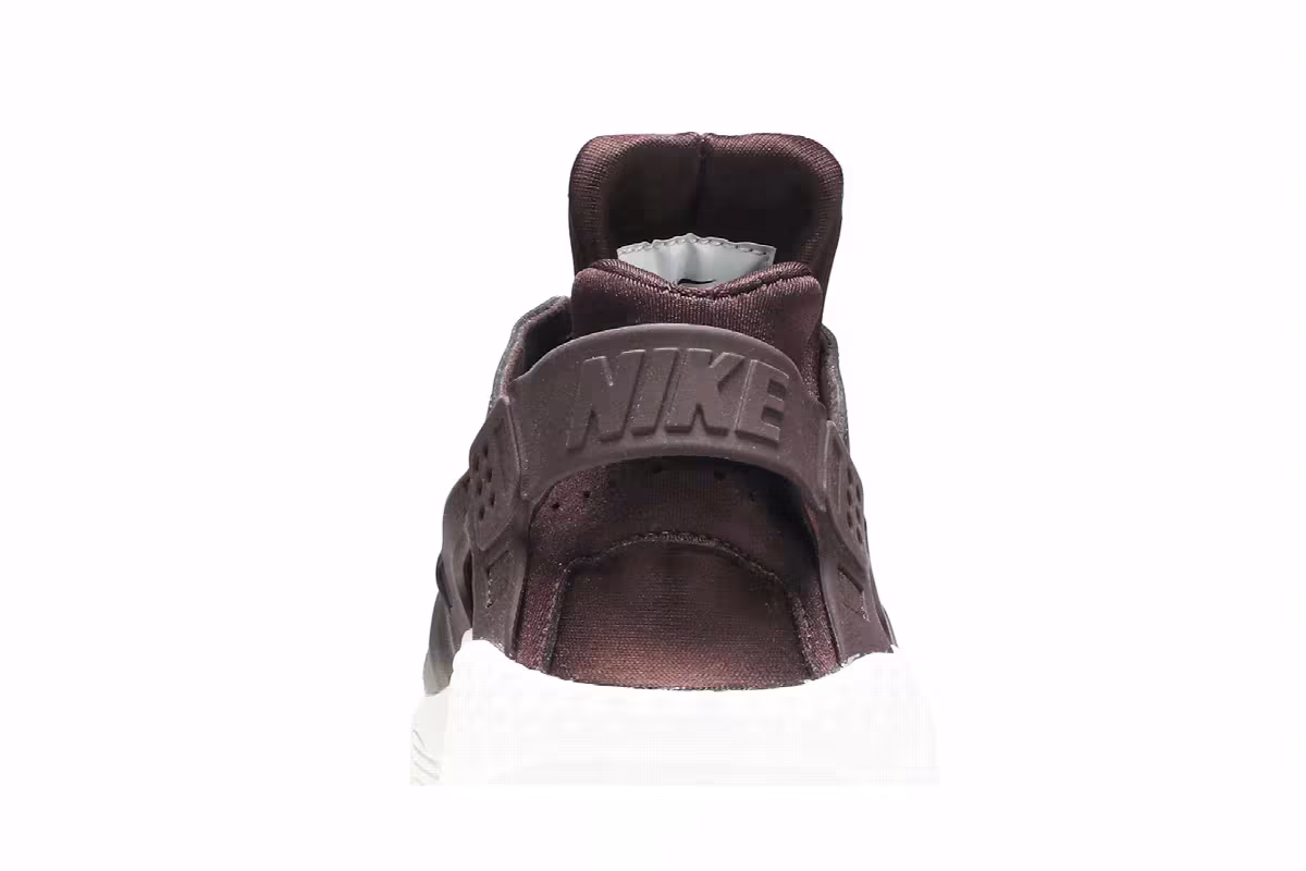 Nike Women's Air Huarache Run Metallic Mahogany, view 8
