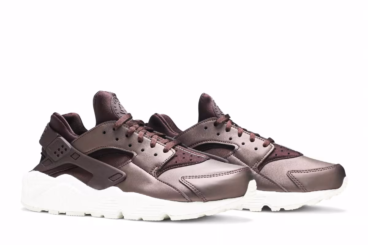 Nike Women's Air Huarache Run Metallic Mahogany, view 9
