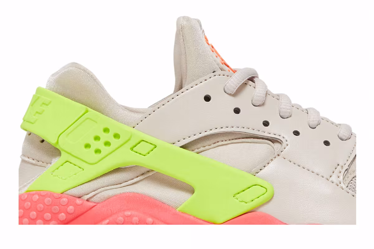 Nike Women's Air Huarache Run Desert Sand, view 3