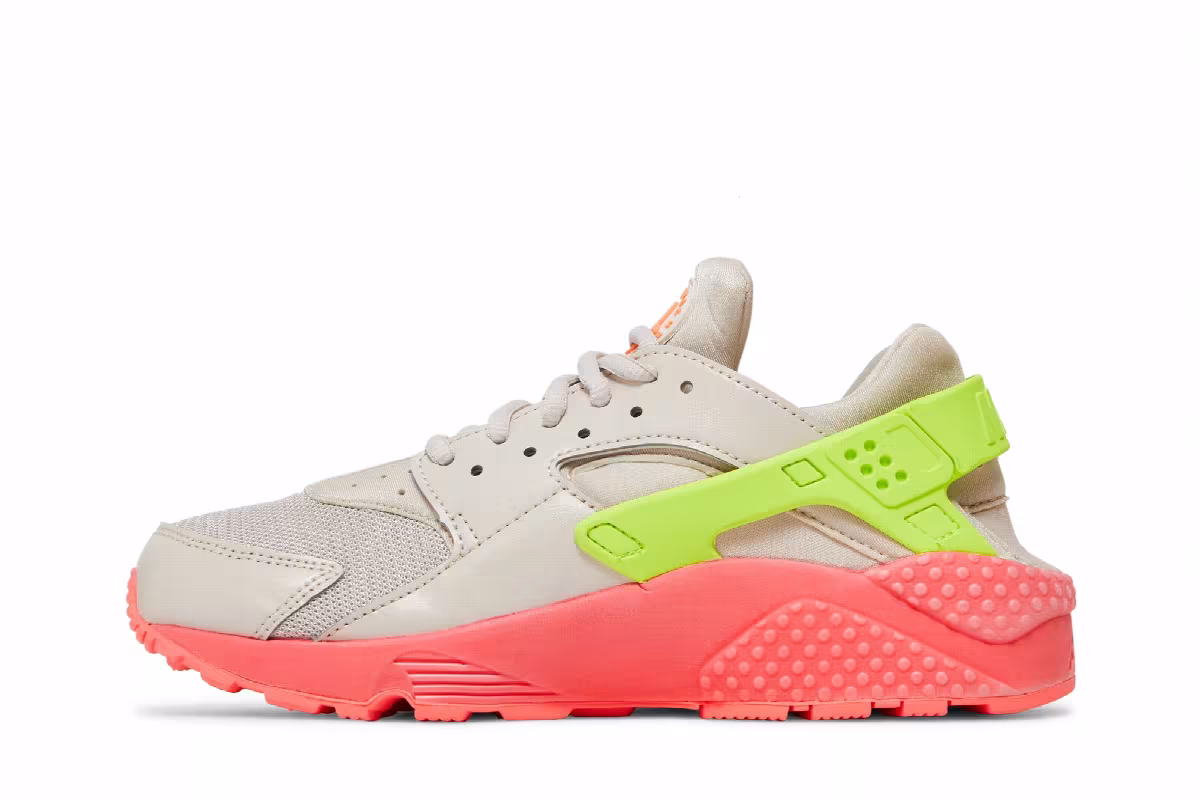 Nike Women's Air Huarache Run Desert Sand, view 4