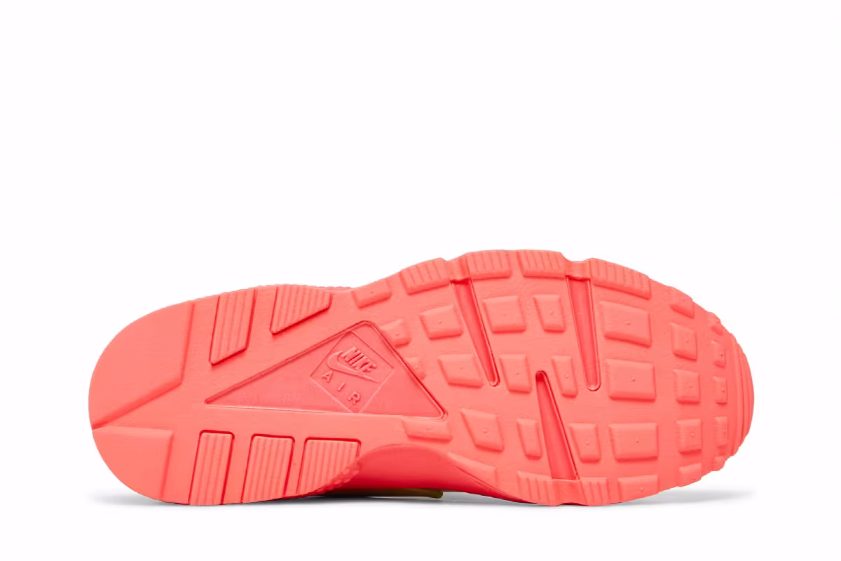 Nike Women's Air Huarache Run Desert Sand, view 5
