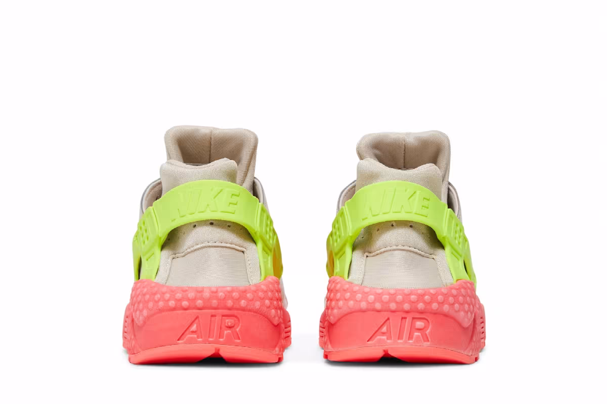 Nike Women's Air Huarache Run Desert Sand, view 7