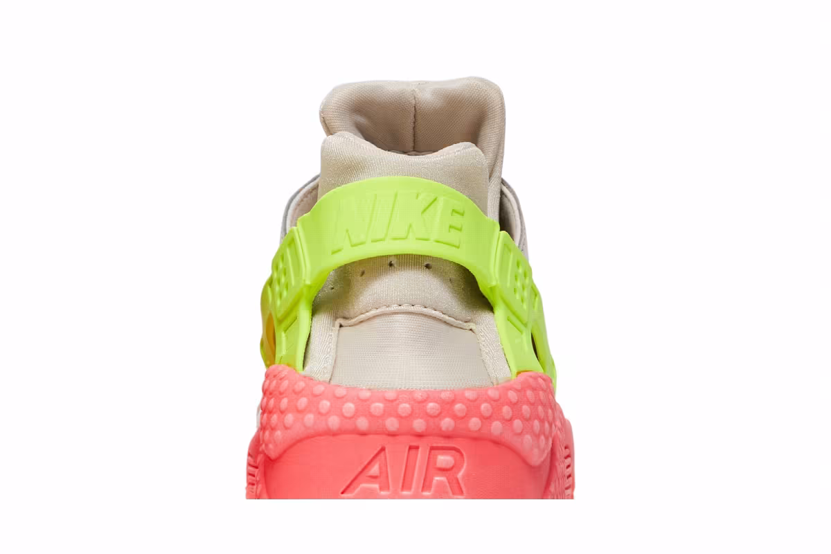 Nike Women's Air Huarache Run Desert Sand, view 8