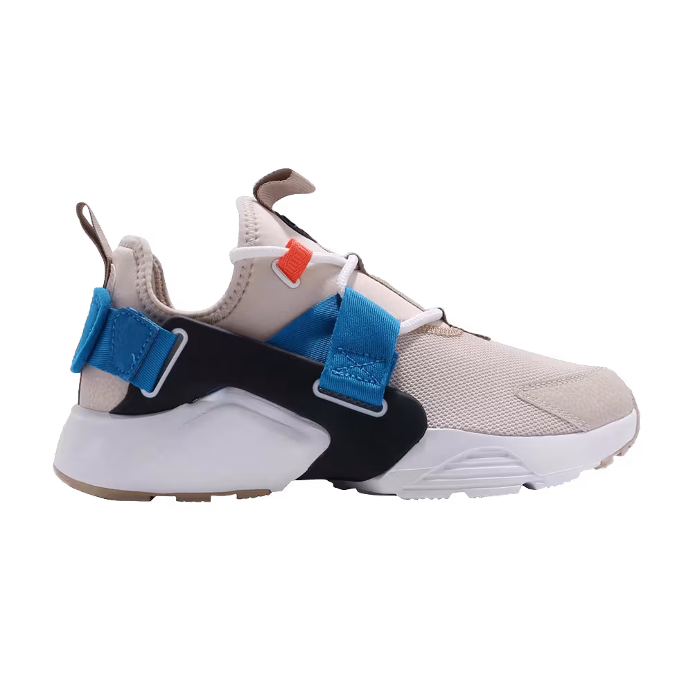 Nike Women's Air Huarache City Low Desert Sand