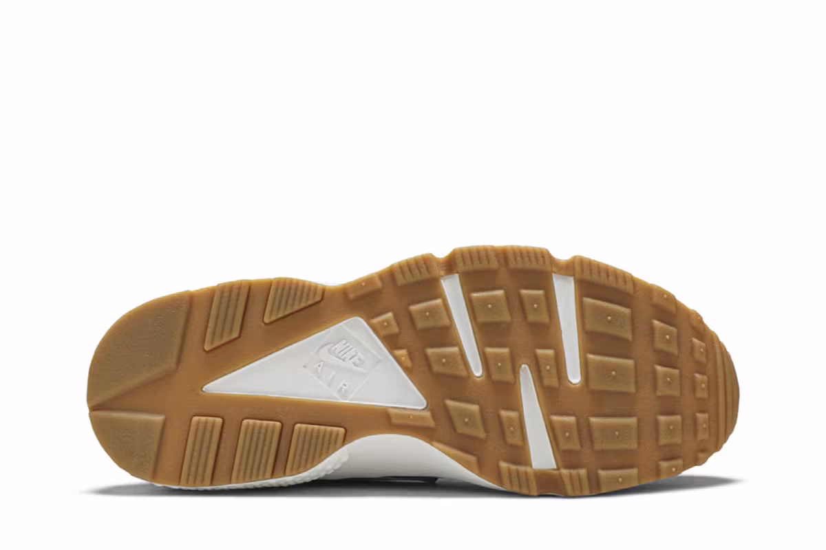 Nike Women's Air Huarache Run FG Fuchsia Glow, view 5