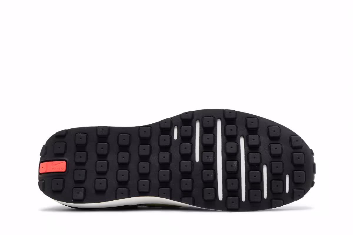 Nike Women's Waffle One Black Magic Ember, view 5