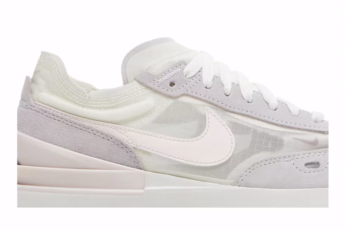 Nike Women's Waffle One Light Soft Pink, view 3