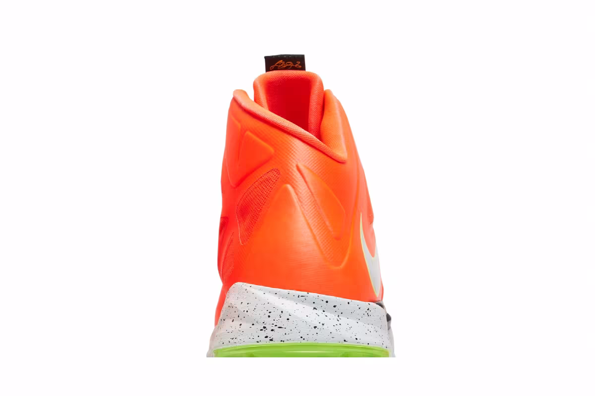 Nike LeBron 10 GS Bright Crimson, view 8