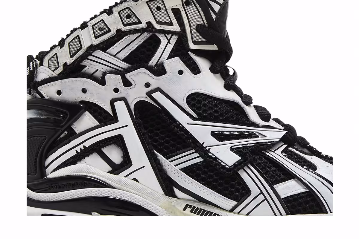 Balenciaga Runner High White Black, view 3