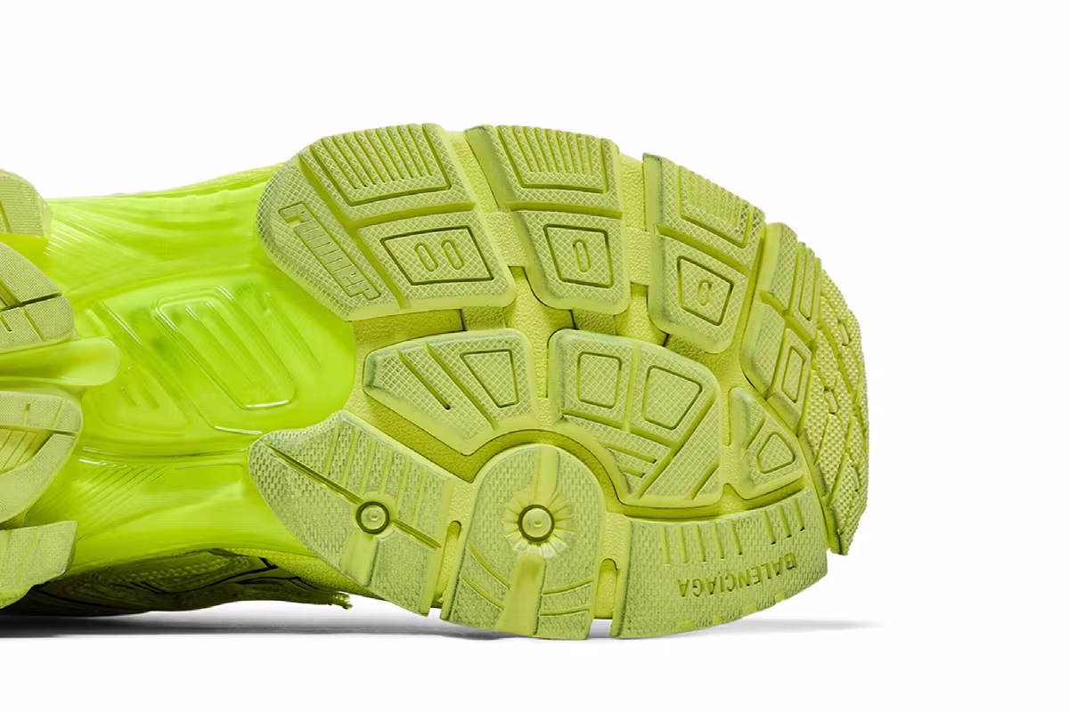 Balenciaga Runner Sneaker Fluo Yellow, view 6