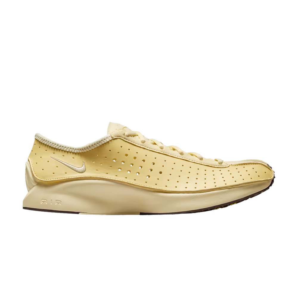 Nike Women's Air Superfly Soft Yellow