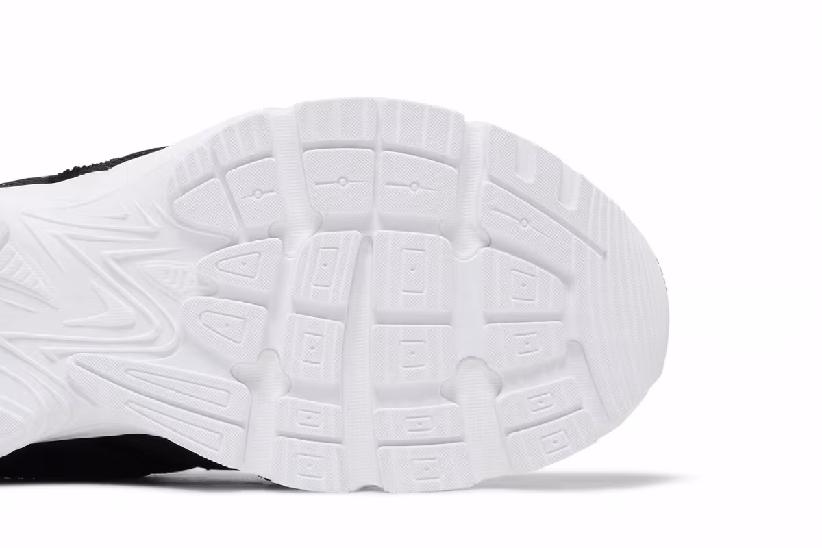 Balenciaga Phantom Sneaker Black White, view 6