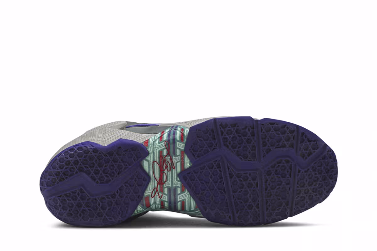 Nike LeBron 11 GS Terracotta Warrior, view 5