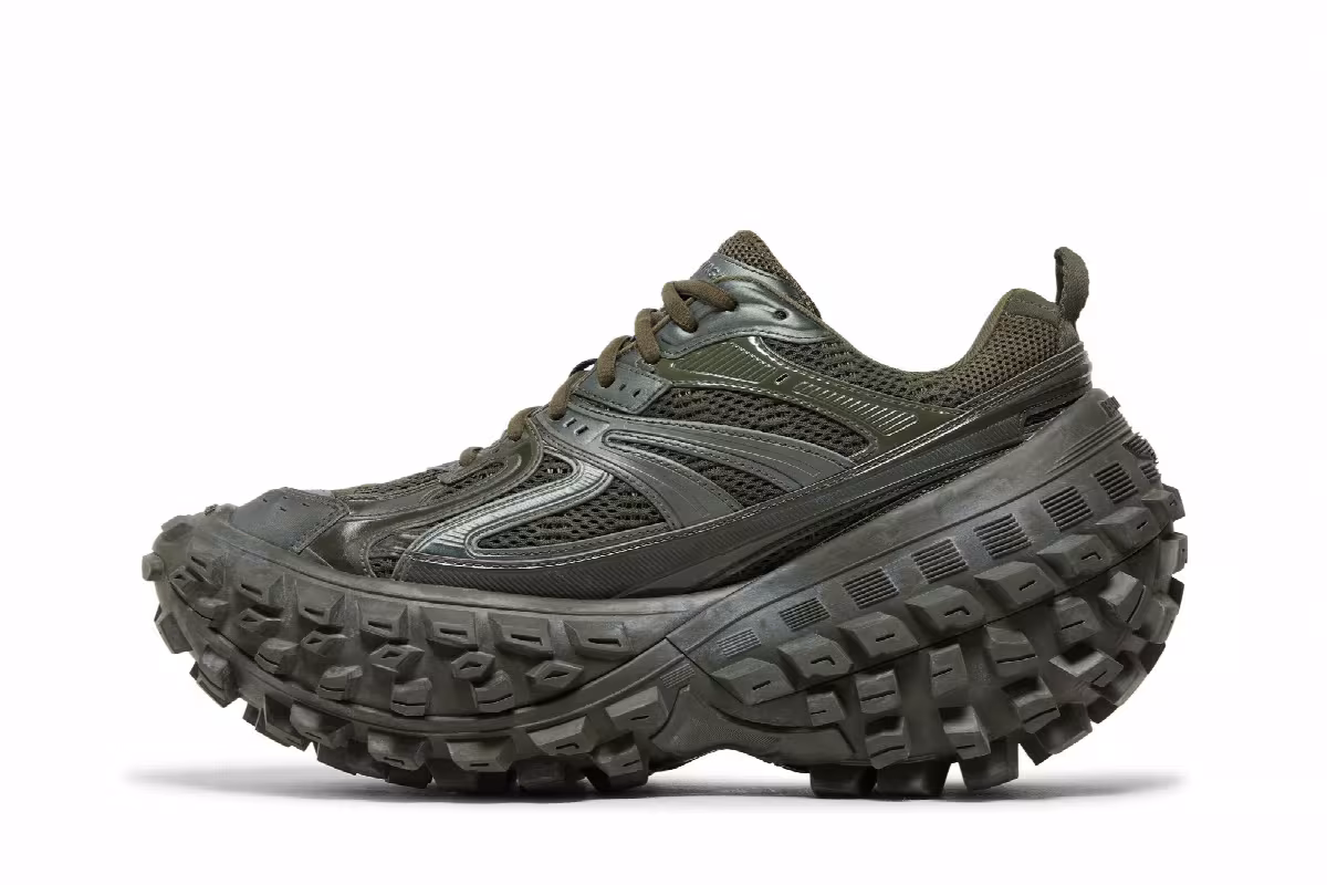 Balenciaga Defender Sneaker Dark Green, view 4