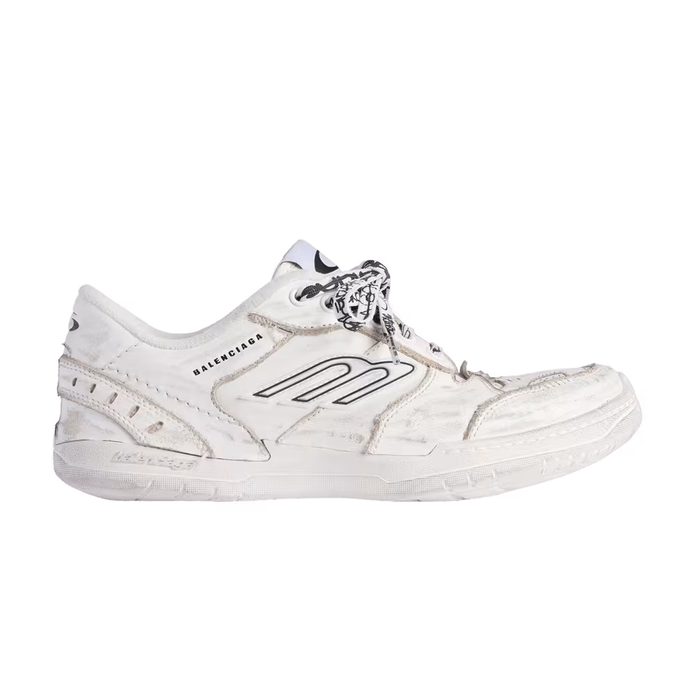 Balenciaga Women's Hamptons Medium Worn-out Sneaker White