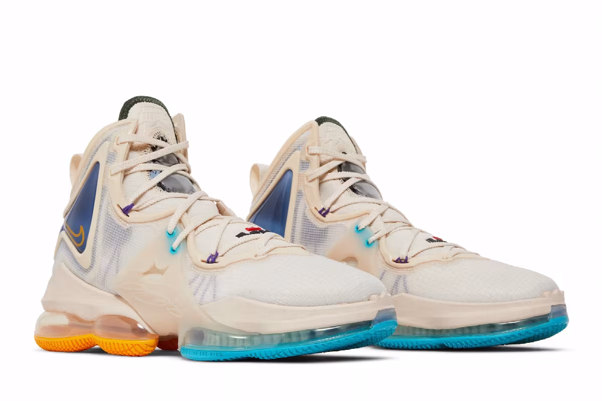 Nike LeBron 19 Minneapolis Lakers, view 9