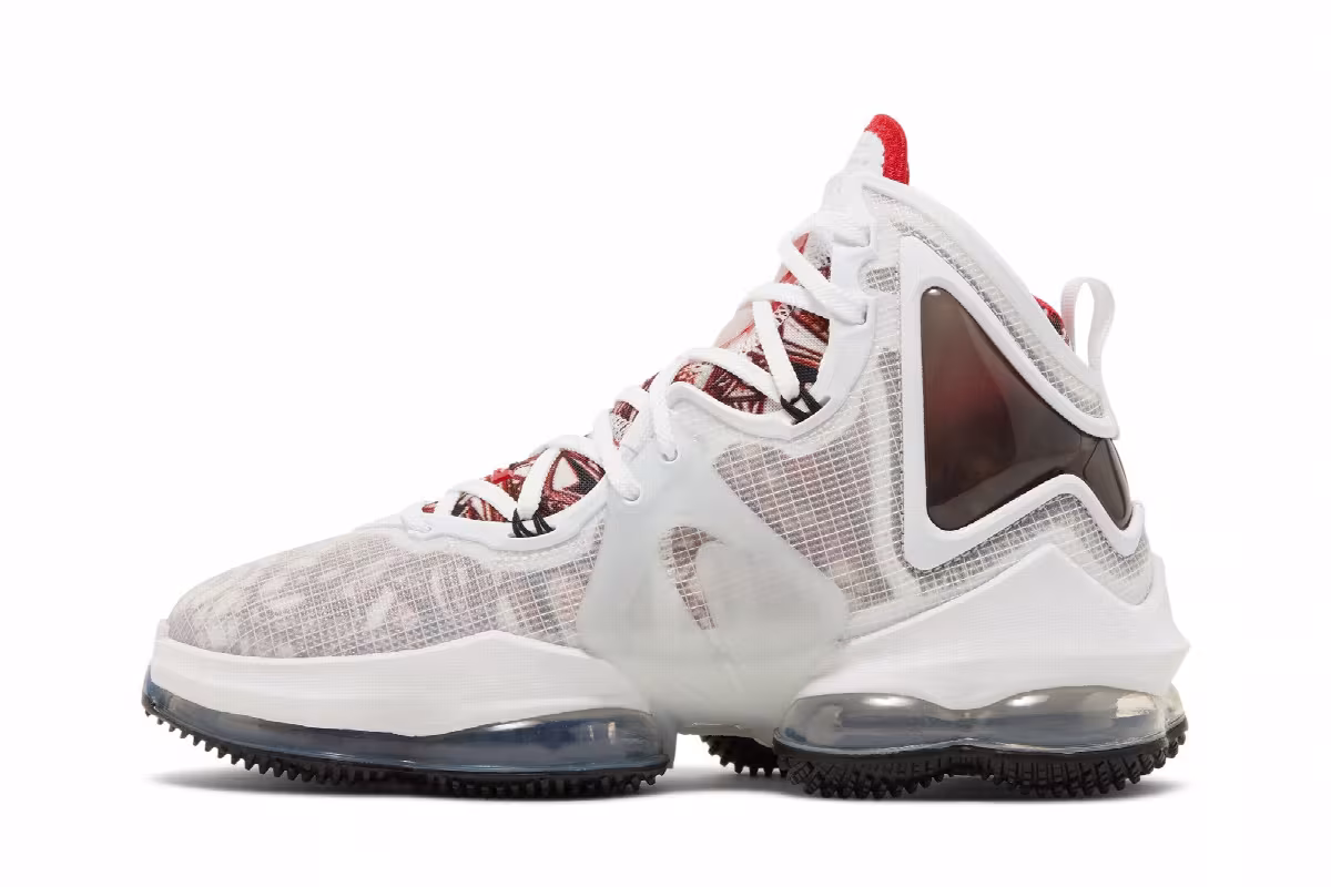 Nike LeBron 19 EP Sketch, view 4