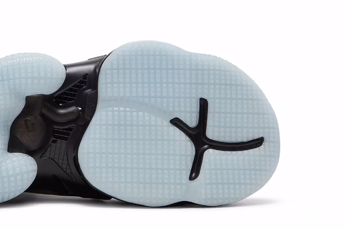 Nike LeBron 19 GS Black Green Glow, view 6