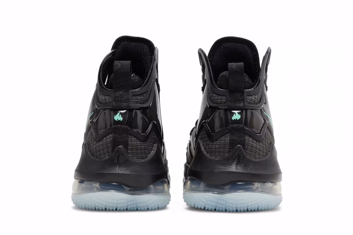 Nike LeBron 19 GS Black Green Glow, view 7