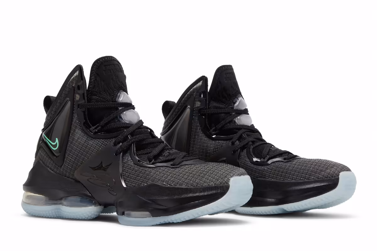 Nike LeBron 19 GS Black Green Glow, view 9